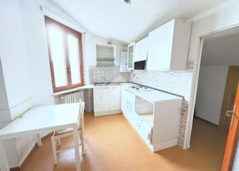 Two-room apartment Via Torino, San Francesco al Campo - photo 9