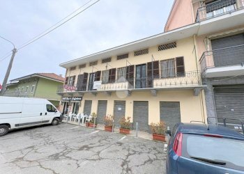 Three-room apartment Via Torino, San Francesco al Campo - photo 1