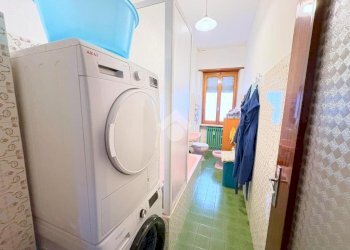 Three-room apartment Via Torino, San Francesco al Campo - photo 11