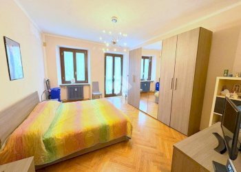 Three-room apartment Via Torino, San Francesco al Campo - photo 16