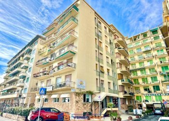 Trilocale Loano - foto 24