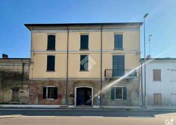Two-room apartment Via Guastalla, Reggiolo - photo 1