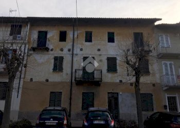 Casa semi indipendente Piazza V. Emanuele II, San Giorgio Canavese - foto 1
