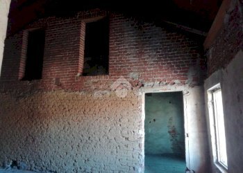 Casa semi indipendente Piazza V. Emanuele II, San Giorgio Canavese - foto 2