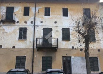 Casa semi indipendente Piazza V. Emanuele II, San Giorgio Canavese - foto 6