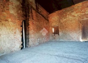 Casa semi indipendente Piazza V. Emanuele II, San Giorgio Canavese - foto 10