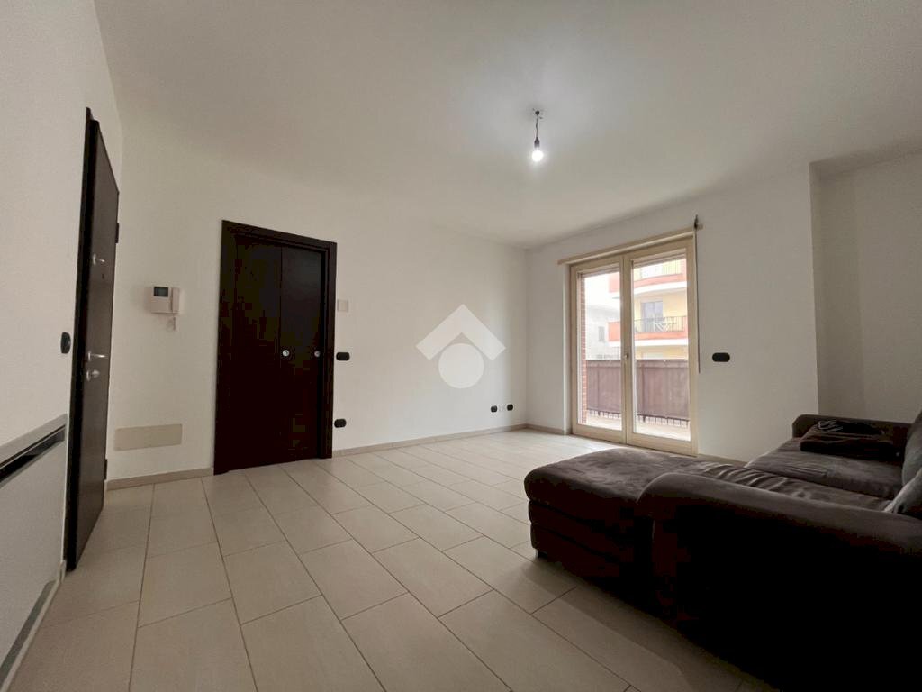Three-room apartment Via Della Costituzione, Galliate - photo 3