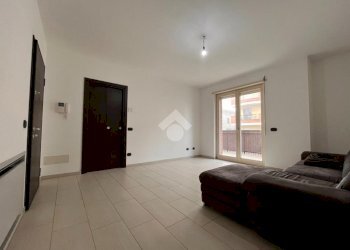 Trilocale Via Della Costituzione, Galliate - foto 3