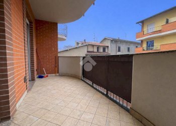 Trilocale Via Della Costituzione, Galliate - foto 16