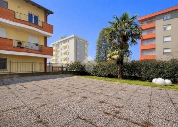 Trilocale Via Della Costituzione, Galliate - foto 43