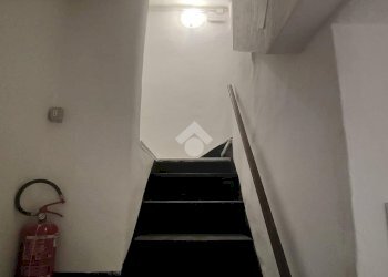 Shop Via di fossatello, Genova - photo 11