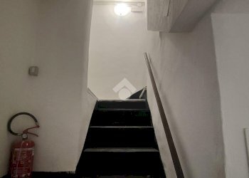 Shop Via di fossatello, Genova - photo 12