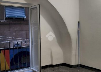 Shop Via di fossatello, Genova - photo 17