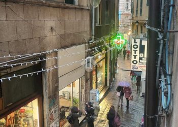 Shop Via di fossatello, Genova - photo 19