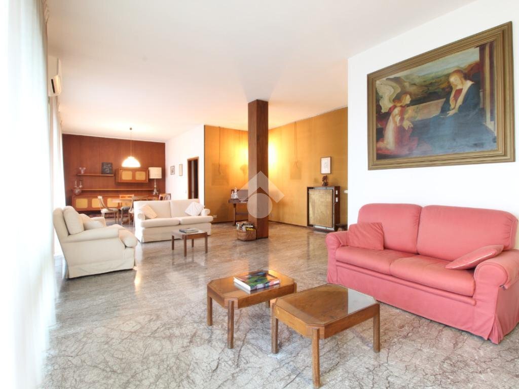 Appartamento Viale IV Novembre, Reggio nell'Emilia - foto 1