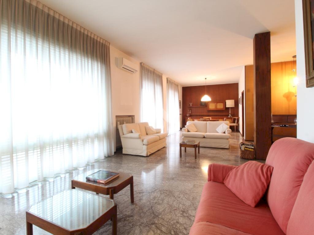 Appartamento Viale IV Novembre, Reggio nell'Emilia - foto 2