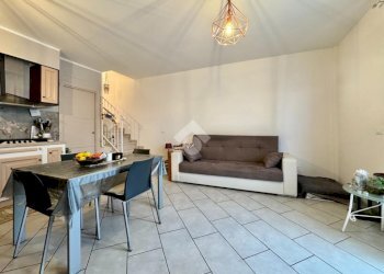 Three-room apartment Via Cartiano, Borghi - photo 8