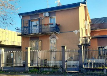Three-room apartment Via Risorgimento, Senago - photo 1