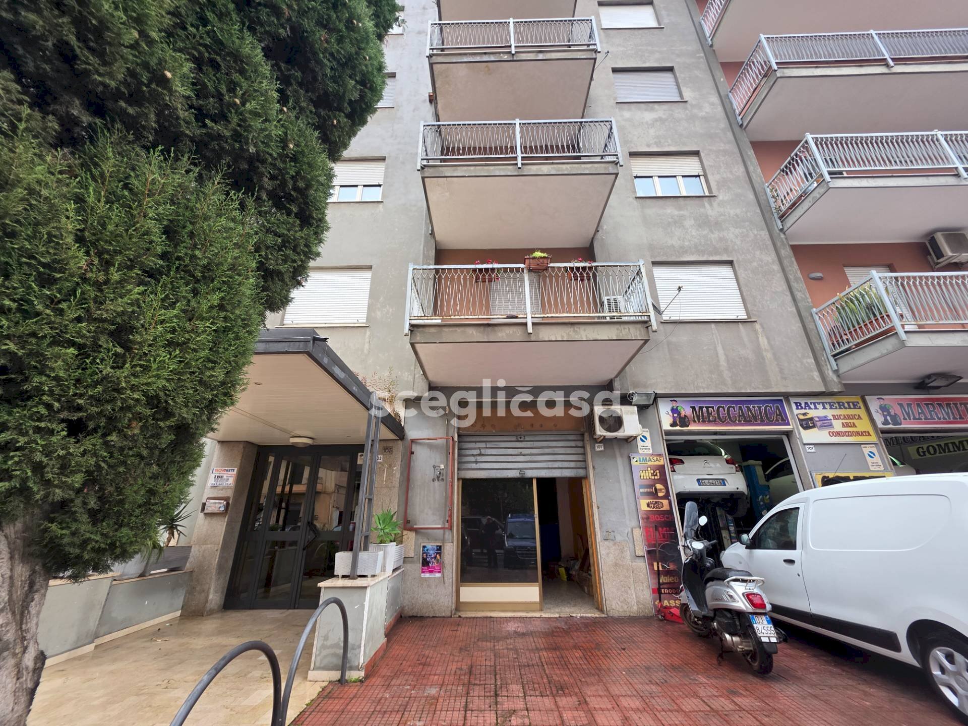 Foto 1 - Locale Commerciale Via Serradifalco
 
101/A, Palermo - foto 1