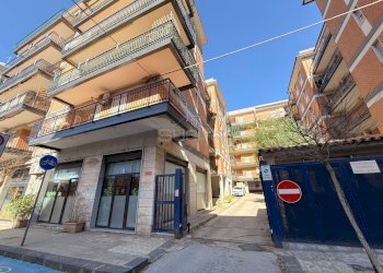 Foto 1 - Trilocale VIALE TICA
 
90, Siracusa - foto 1