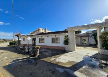 Foto 1 - Locale Commerciale Strada Provinciale  44, Rosciano - foto 1