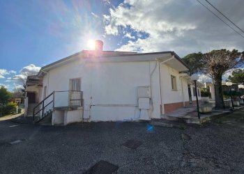 Foto 4 - Locale Commerciale Strada Provinciale  44, Rosciano - foto 4