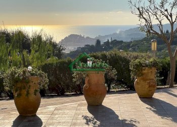 Foto 1 - Villa Zona Cascine, Imperia - foto 1