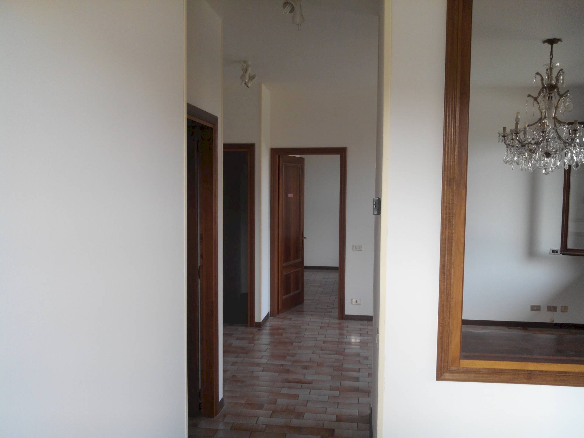 Foto 2 - Office Paese - photo 2