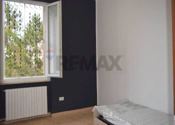 Camera / camera da letto - Trilocale Via Bettola
 
8, Monza - foto 9