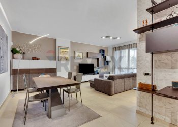 Sala da pranzo - Trilocale Via Bazzana Inferiore
 
4, Assago - foto 8