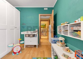 Camera / camera da letto - Trilocale Via Bazzana Inferiore
 
4, Assago - foto 16