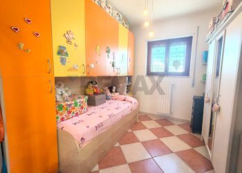 Camera / camera da letto - Quadrilocale Via Auricarro
 
165, Palo del Colle - foto 13