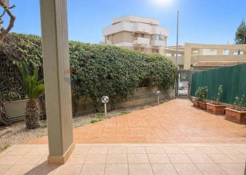 Terrazza - Villa a Schiera Via Luigi Marinelli Giovene
 
5, Bari - foto 2