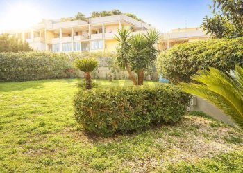 Giardino - Villa a Schiera Via Luigi Marinelli Giovene
 
5, Bari - foto 5