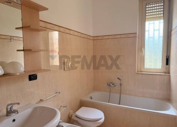 Bagno - Villa a Schiera Via Luigi Marinelli Giovene
 
5, Bari - foto 9