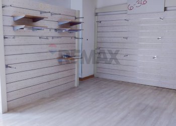 Parcheggio - Locale Commerciale Piazza Giuseppe Garibaldi
 
70, Bari - foto 6