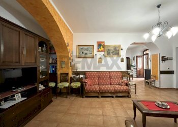 Soggiorno - Trilocale Via Breccia
 
9, Dragoni - foto 5