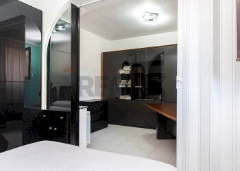 Camera / camera da letto - Quadrilocale Via Santa Sofia
 
38, Catania - foto 9