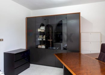 Soggiorno - Quadrilocale Via Santa Sofia
 
38, Catania - foto 13