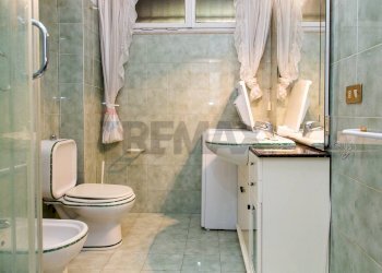 Bagno - Quadrilocale Via Santa Sofia
 
38, Catania - foto 21