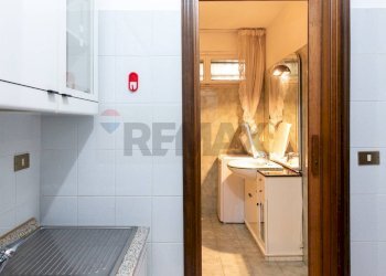 Cucina - Quadrilocale Via Santa Sofia
 
38, Catania - foto 23