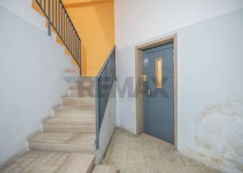 Scale - Appartamento Viale Sicilia
 
25, Caltagirone - foto 4