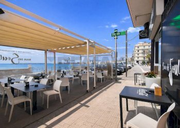 Veranda - Bar Tavola Calda - Fredda Lungomare Tysandros
 
76/D, Giardini-Naxos - foto 19