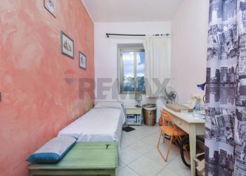 Camera / camera da letto - Trilocale Via San Paolo
 
49, Catania - foto 8