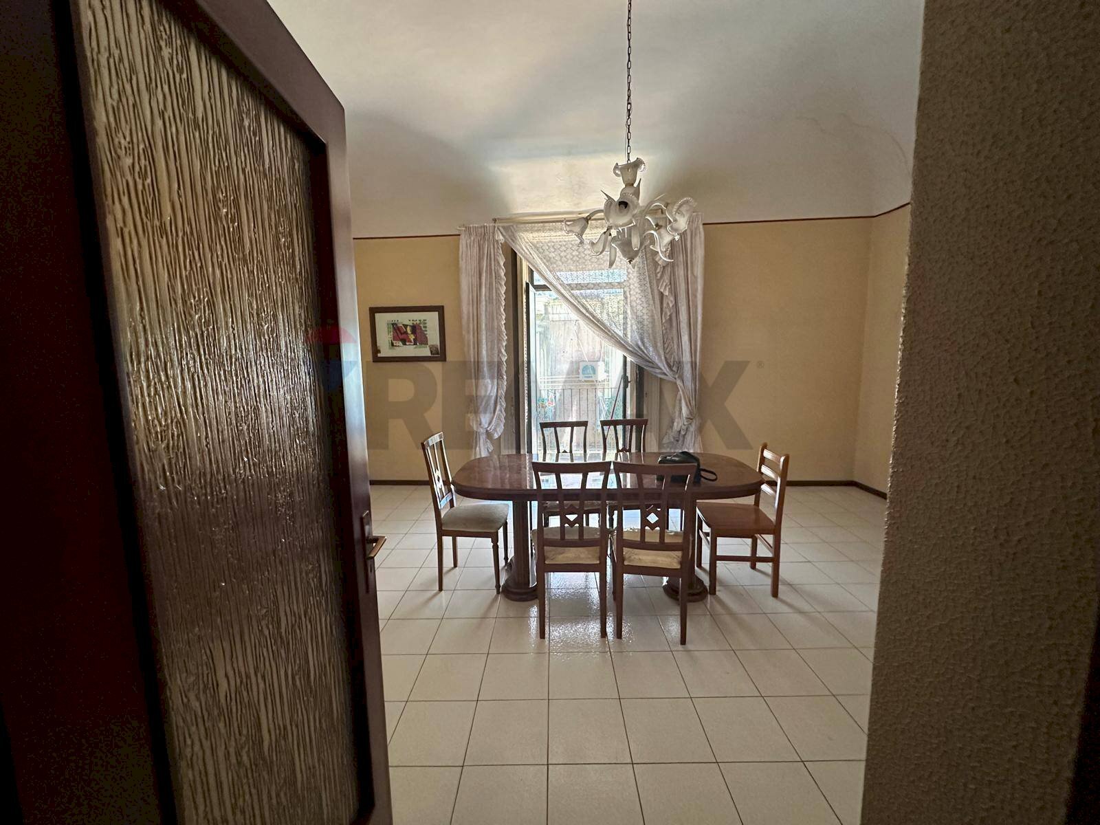 Sala da pranzo - Quadrilocale Via Pozzo Canale
25, Catania - foto 2