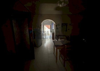 Sala da pranzo - Quadrilocale Via Pozzo Canale
 
25, Catania - foto 4