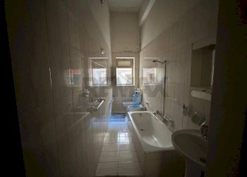 Bagno - Quadrilocale Via Pozzo Canale
 
25, Catania - foto 11