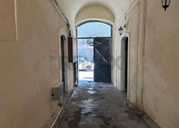 Hall / corridoio - Quadrilocale Via Pozzo Canale
 
25, Catania - foto 16