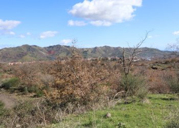 Vista delle montagne - Terreno edificabile Strada Regionale Mareneve
 
snc, Linguaglossa - foto 4