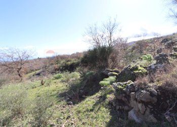 Vista delle montagne - Terreno edificabile Strada Regionale Mareneve
 
snc, Linguaglossa - foto 6